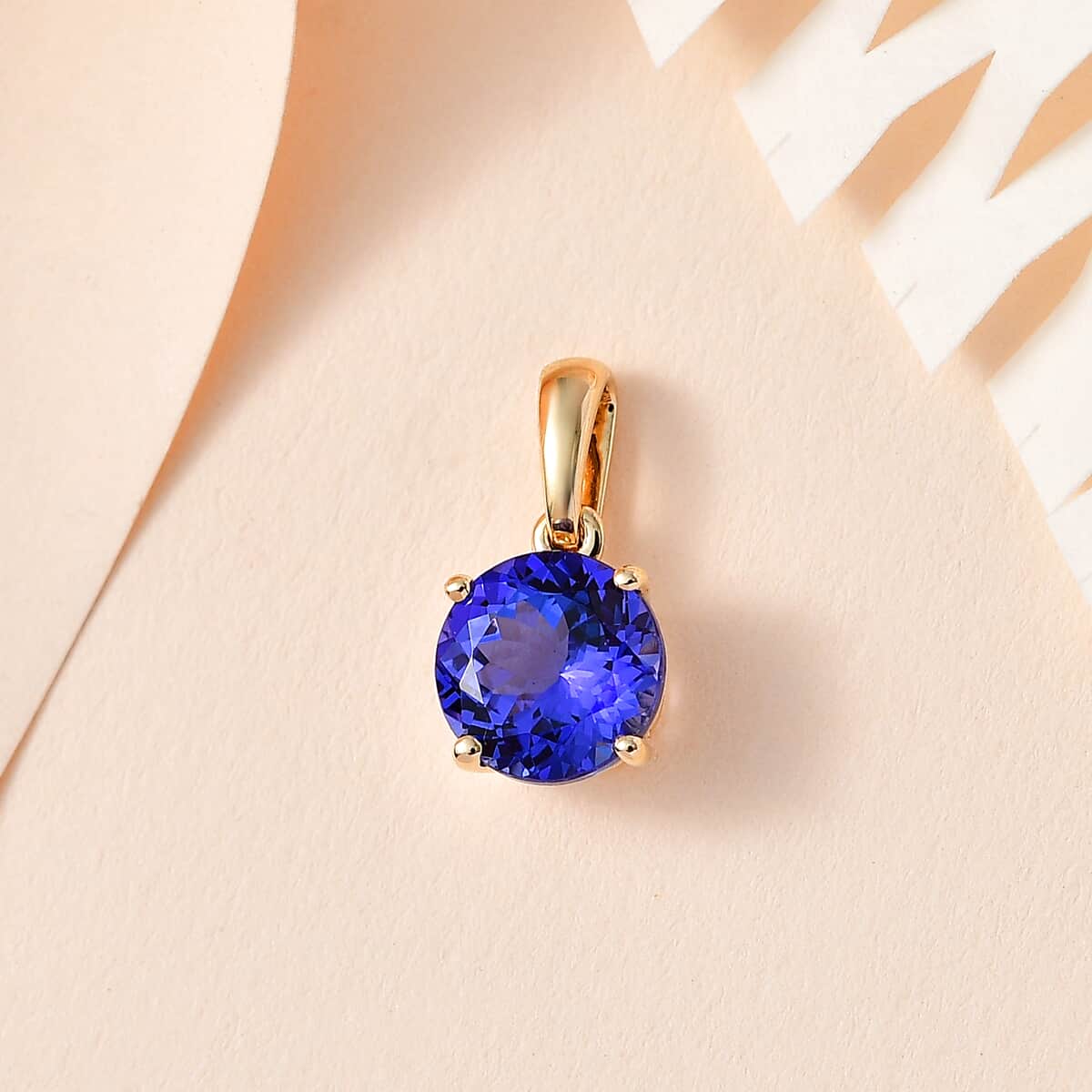 Luxoro AAA Tanzanite 2.25 ctw Solitaire Pendant in 14K Yellow Gold image number 1