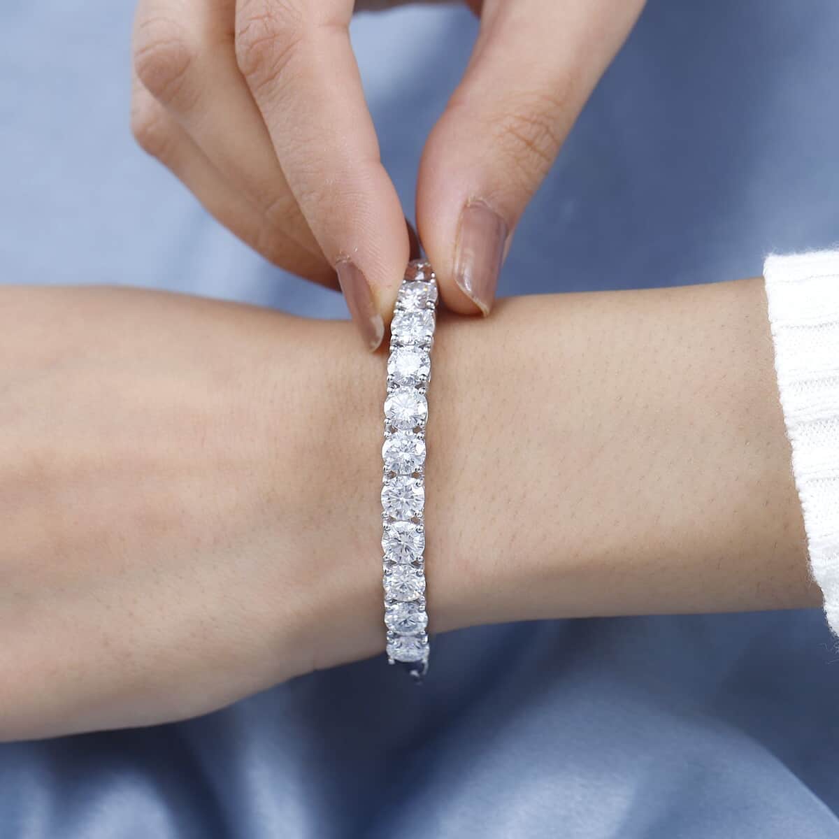 Moissanite (Rnd 6.5mm) Bangle Bracelet in Platinum Over Sterling Silver (6.50 In) 11.00 ctw image number 2