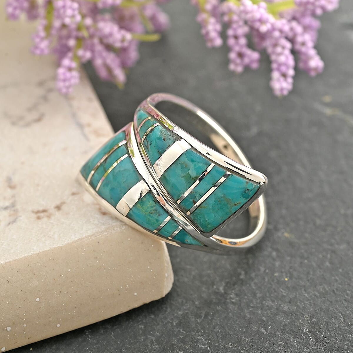 Santa Fe Style Kingman Turquoise Bypass Ring in Sterling Silver (Size 10.0) 4.80 ctw image number 1
