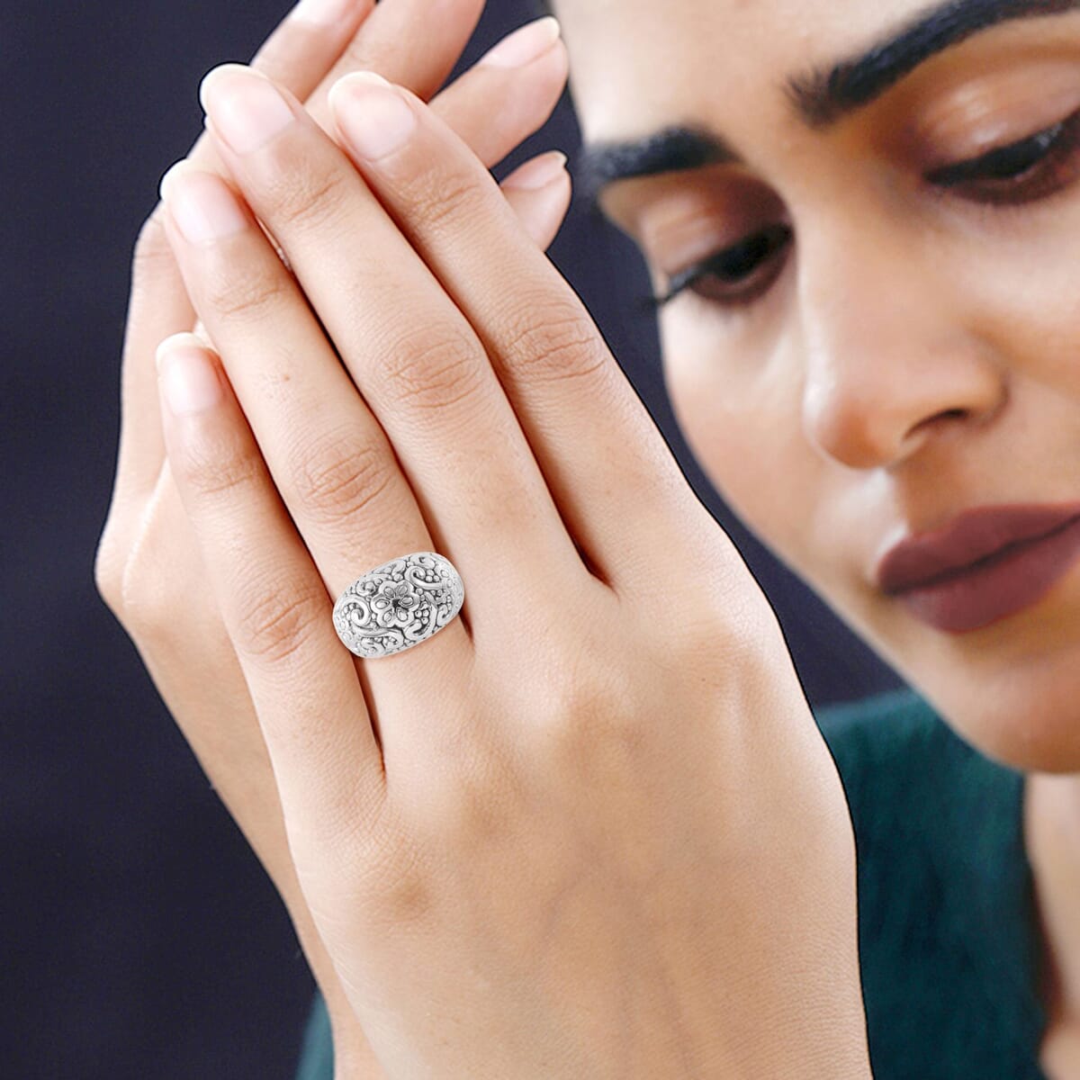 Sterling Silver Floral Dome Ring (Size 10.0) 6.30 Grams image number 1
