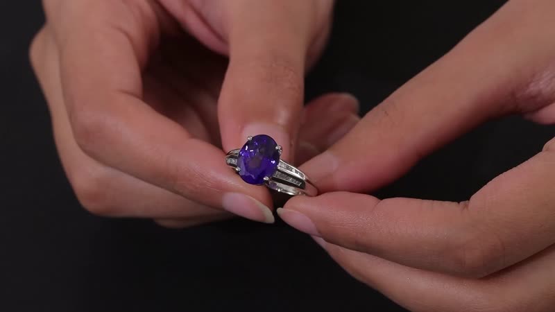 Rhapsody 950 Platinum AAAA Tanzanite, Diamond (E-F, VS2) (0.25 cts) Ring (Size 10.0) (7.75 g) (Del. in 7-10 Days) 5.35 ctw