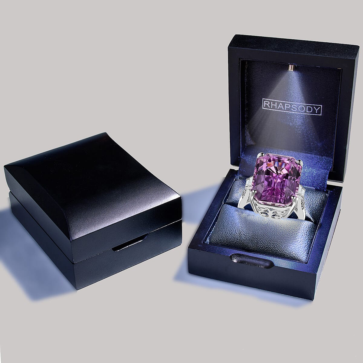 Certificate and Appraised Rhapsody 950 Platinum AAAA Patroke Kunzite and E-F VS2 Diamond Ring (Size 6.5) 10.30 Grams 24.50 ctw image number 6