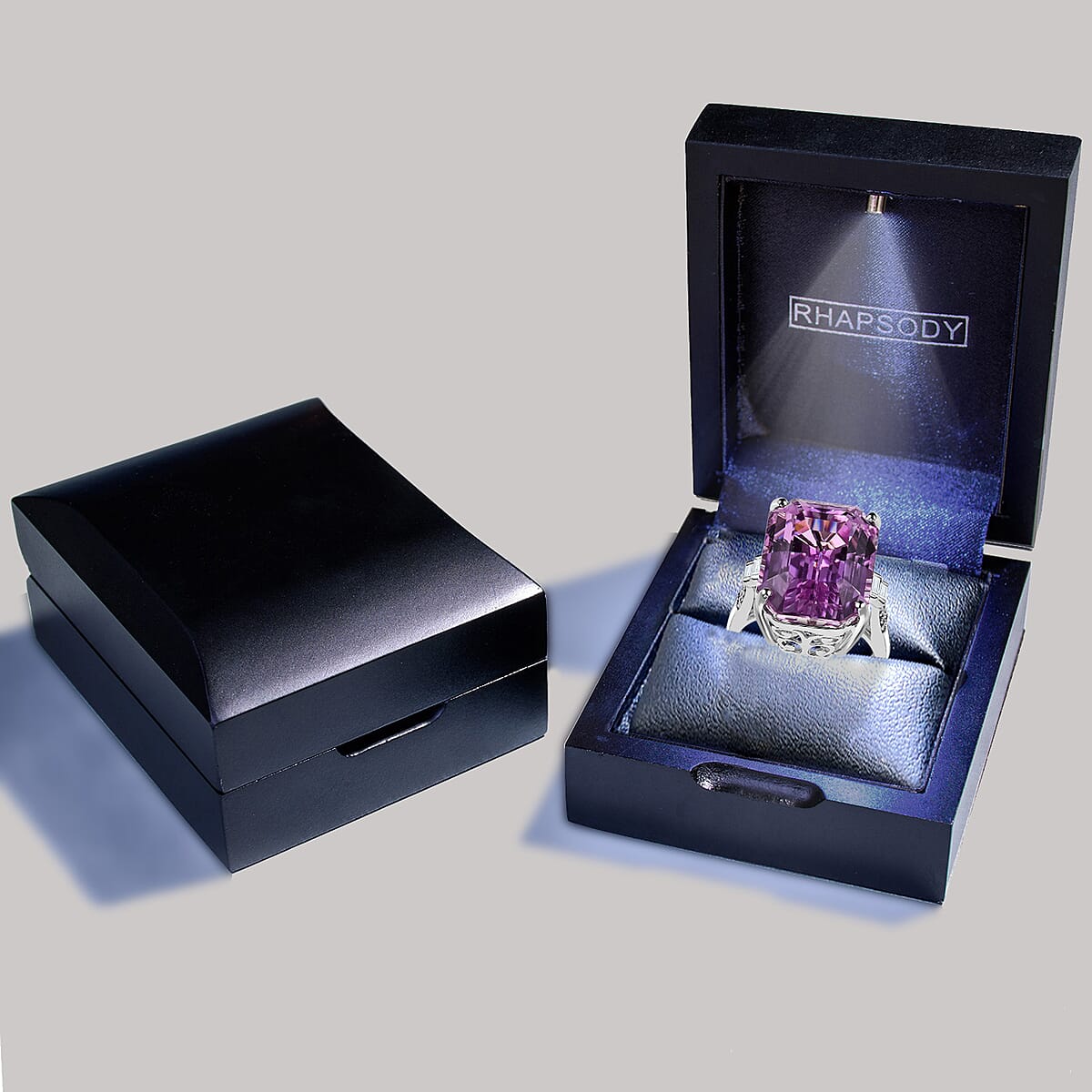 Certificate and Appraised Rhapsody 950 Platinum AAAA Patroke Kunzite and E-F VS2 Diamond Ring (Size 7.5) 10.30 Grams 24.50 ctw image number 7