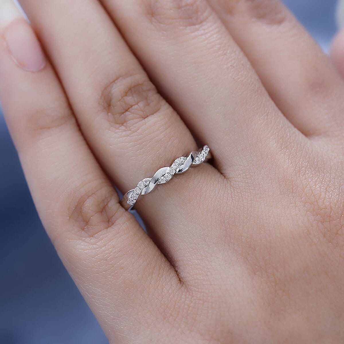 Iliana 18K White Gold G-H SI1 Diamond Forever Love Twisted Band Ring (Size 5.5) 0.10 ctw image number 2