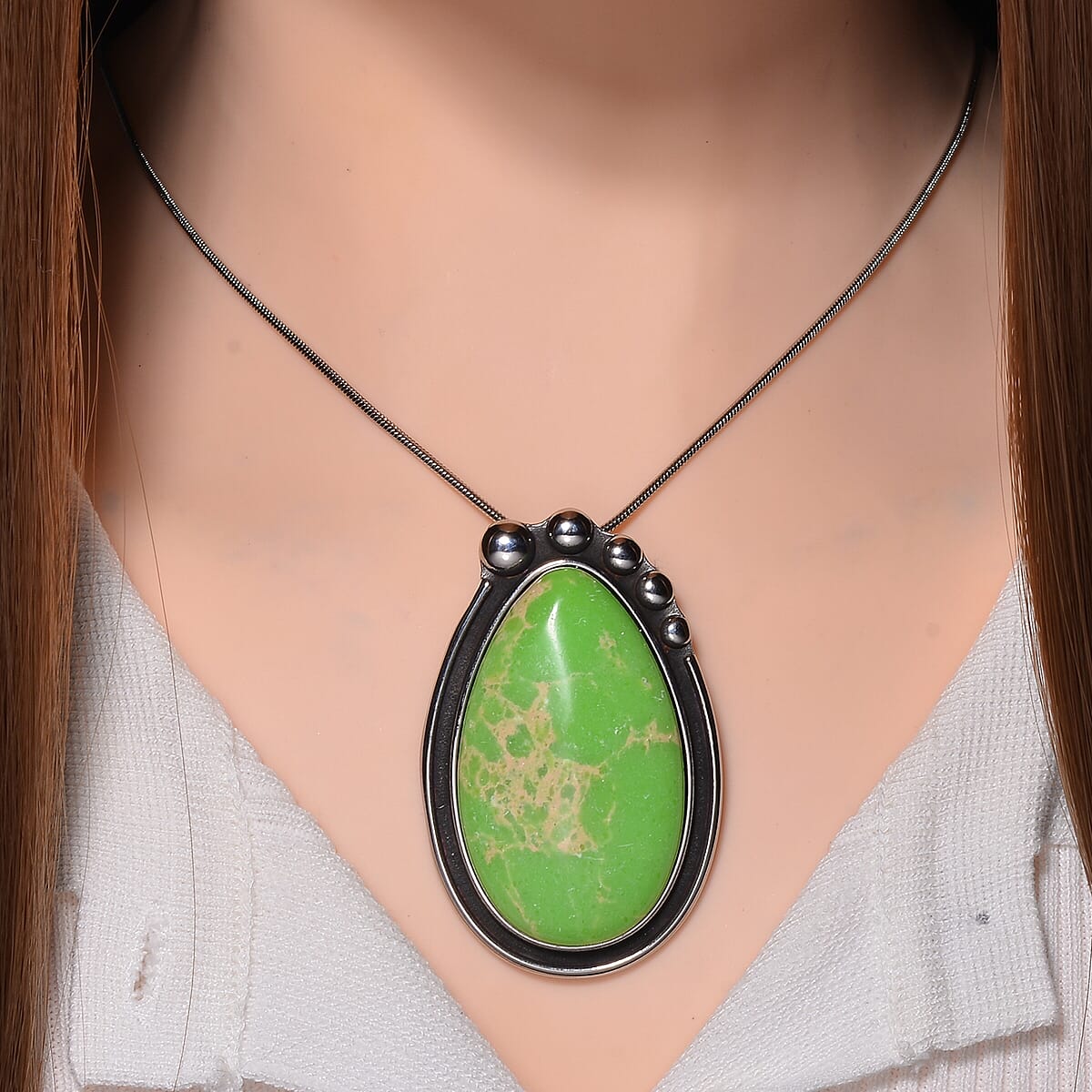Green Imperial Jasper 50.00 ctw Necklace in Stainless Steel 24 Inches image number 1