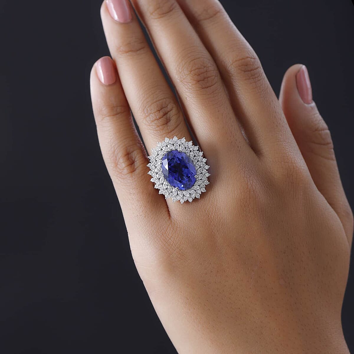 Rhapsody 950 Platinum AAAA Tanzanite and E-F VS Diamond Ring (Size 7.5) 10.50 Grams 11.20 ctw image number 2