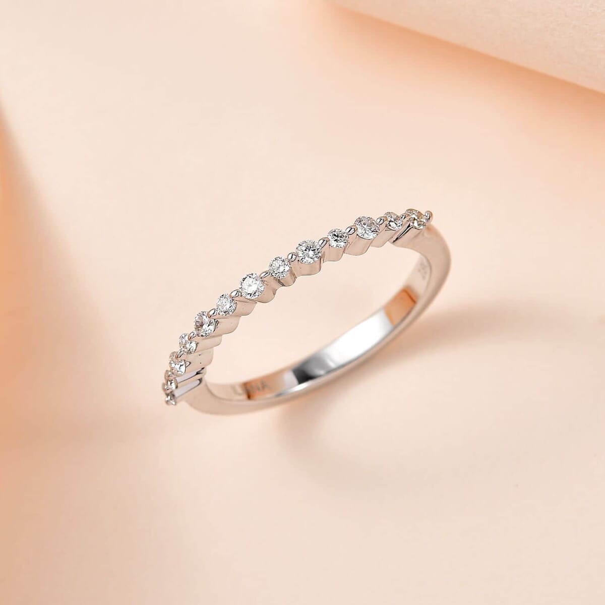 Iliana 18K White Gold G-H SI1 White Diamond Band Ring (Size 5.5) 2.65 Grams 0.25 ctw image number 1