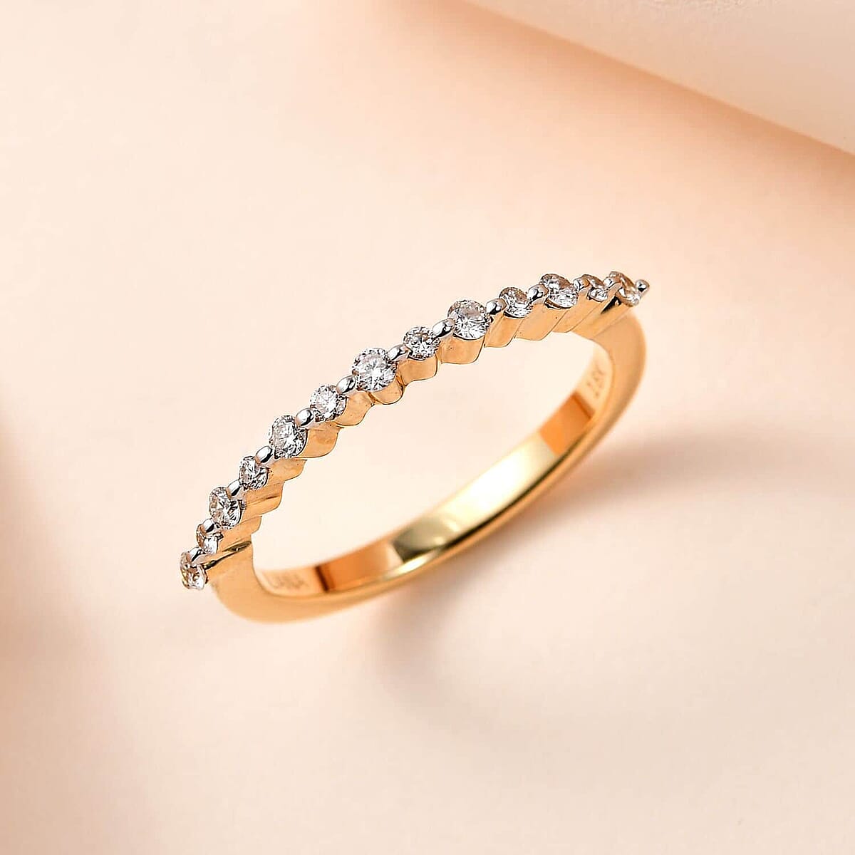 Iliana 18K Yellow Gold G-H SI1 White Diamond Band Ring (Size 9.5) 2.75 Grams 0.25 ctw image number 1