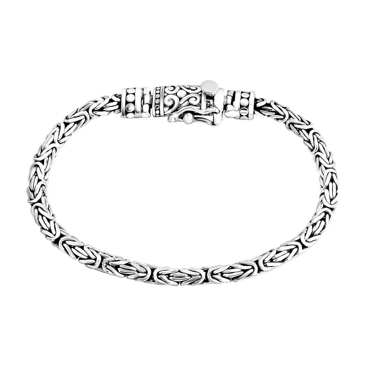 Doorbuster Bali Legacy Oval Shape Borobudur Bracelet in Sterling Silver (6.50 In) 14.15 Grams image number 0