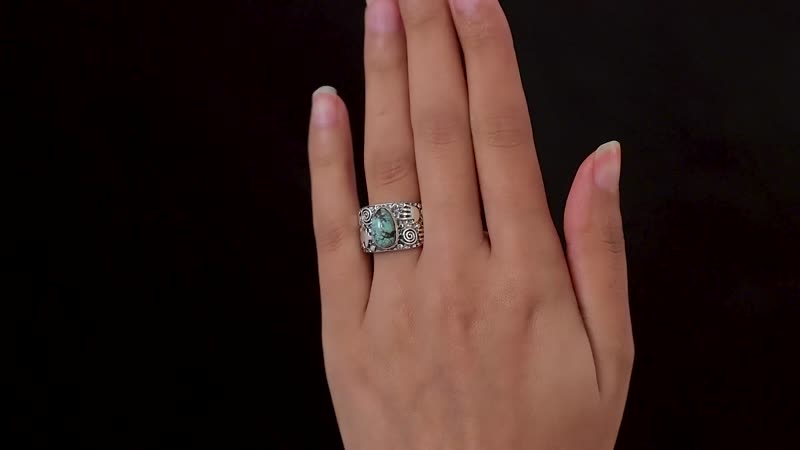 Artisan Crafted Blue Moon Turquoise Solitaire Ring in Sterling Silver (Size 7) 2.80 ctw