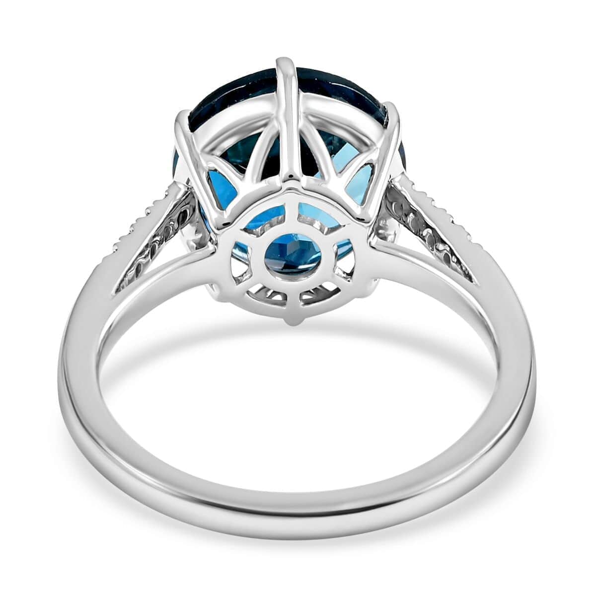 Certified and Appraised Luxoro 10K White Gold AAA London Blue Topaz and I2 Diamond Ring (Size 10.0) 6.35 ctw image number 4