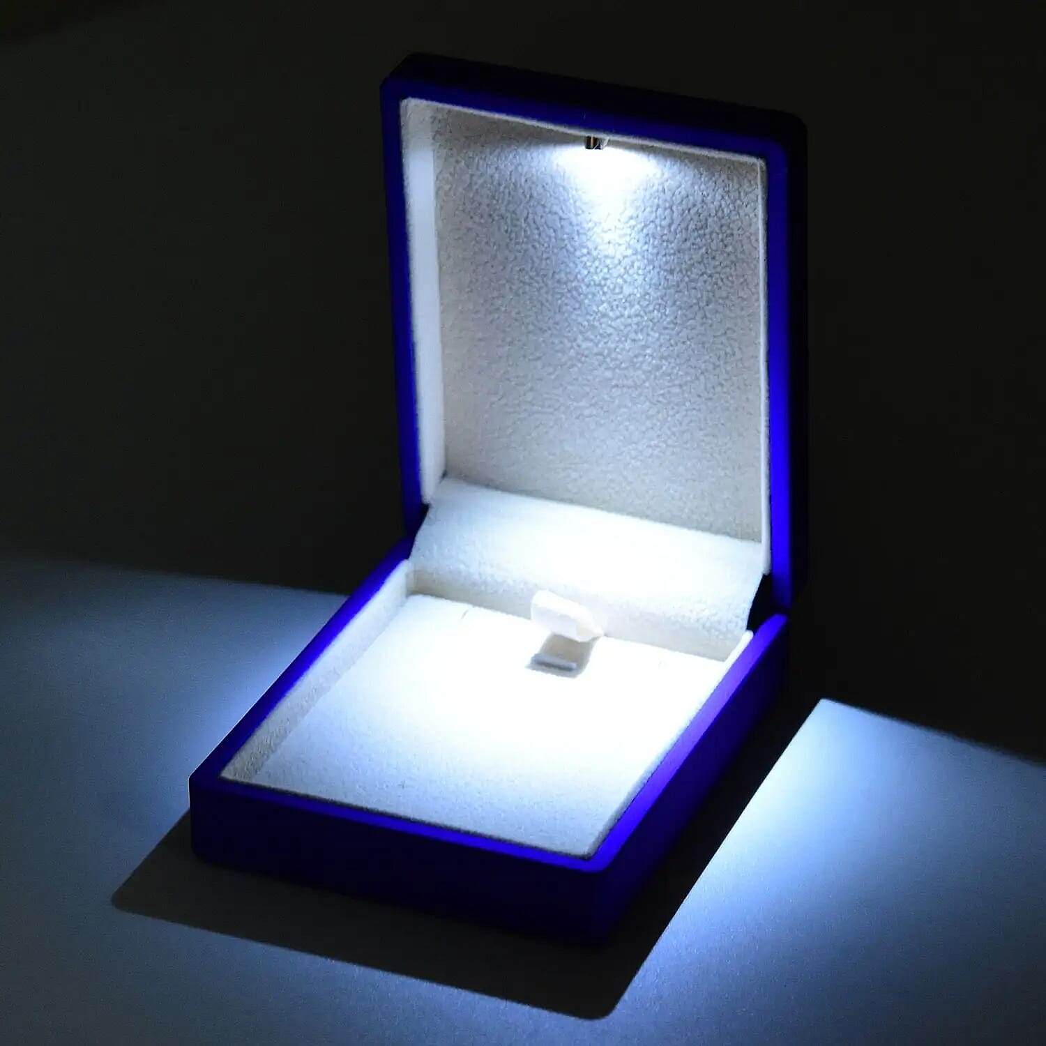 Royal Blue Solid Polish LED Light Pendant Necklace Jewelry Box, Anti Tarnish Jewelry Box, Jewelry Storage Case, Pendant Necklace Storage Box (3.5x2.8x1.4)