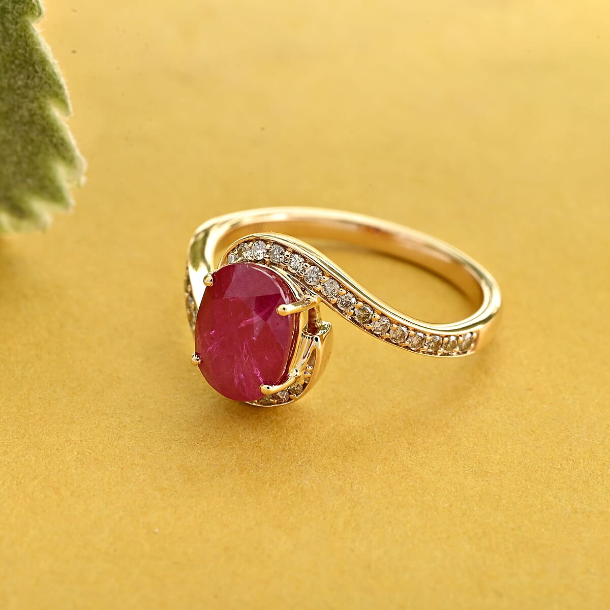 Certified & Appraised Luxoro 14K Yellow Gold AAA Mozambique Ruby and G-H I2 Diamond Ring (Size 9.5) 2.00 ctw image number 1