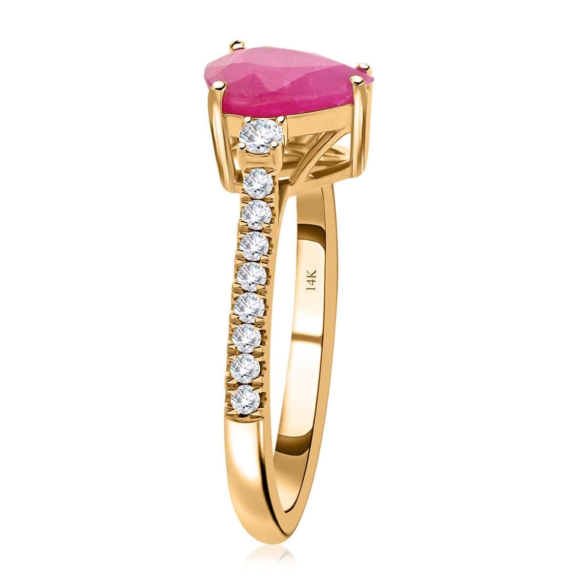 Certified & Appraised Luxoro 14K Yellow Gold AAA Mozambique Ruby, Diamond (G-H, I2) (0.23 cts) Ring (Size 8.5) 1.75 ctw image number 3