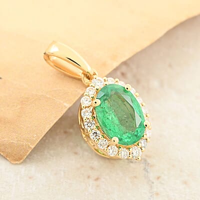 Certified & Appraised Iliana 18K Yellow Gold AAA Kagem Zambian Emerald and G-H SI Diamond Halo Pendant without Chain 1.00 ctw