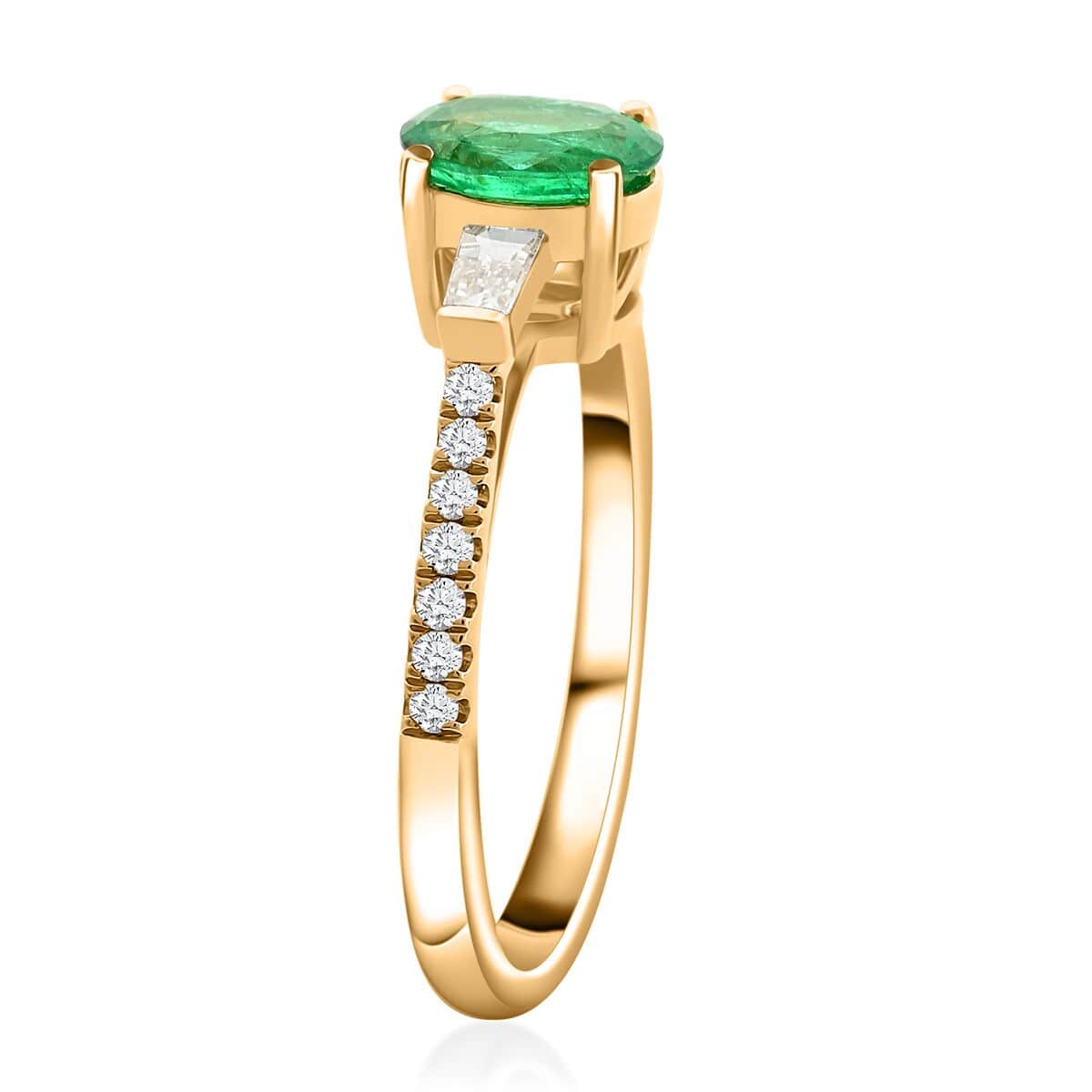 Certified & Appraised Iliana 18K Yellow Gold AAA Kagem Zambian Emerald and G-H SI Diamond Ring (Size 10.0) 1.10 ctw image number 3