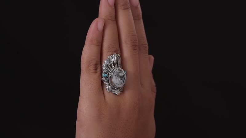 White Buffalo, Blue Moon Turquoise Ring in Sterling Silver (Size 10.0) 12.10 ctw