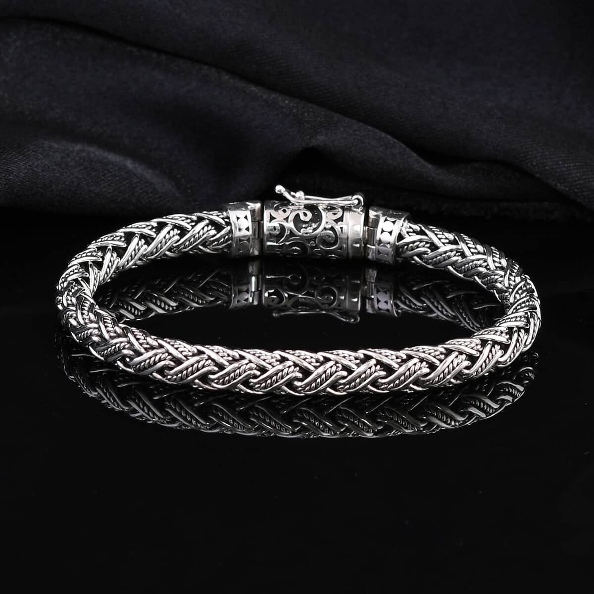 Bali Legacy Sterling Silver Padian Bracelet (6.50 In) 37 Grams image number 1