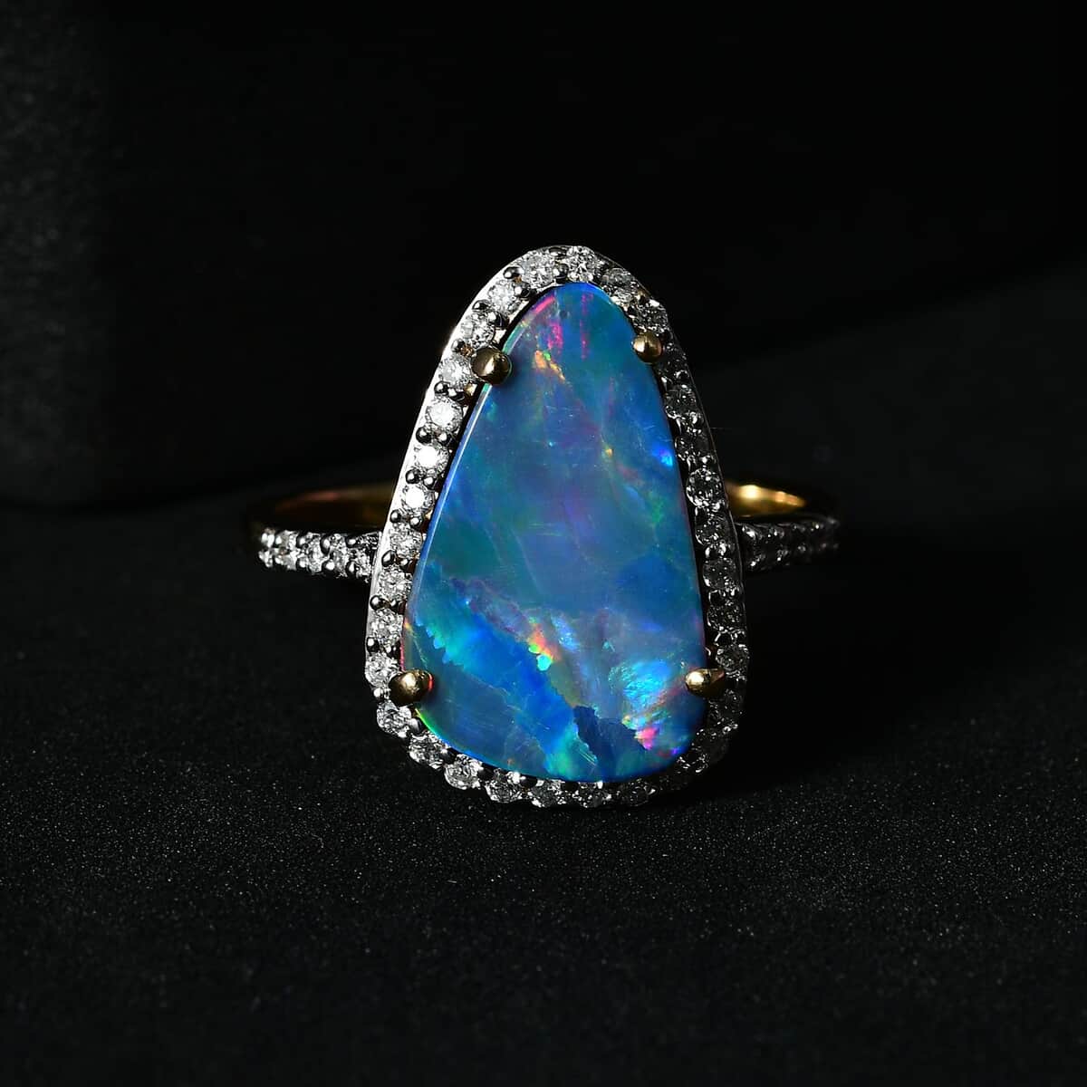 Luxoro 14K Yellow Gold Premium Boulder Opal Doublet and G-H I2 Diamond Halo Ring (Size 7.0) 3.60 ctw image number 2