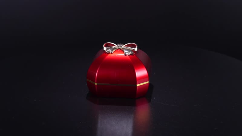 Red Solid Luxurious Polished Ring Jewelry Box with Led Light (2.8"x2.8"x2.4")