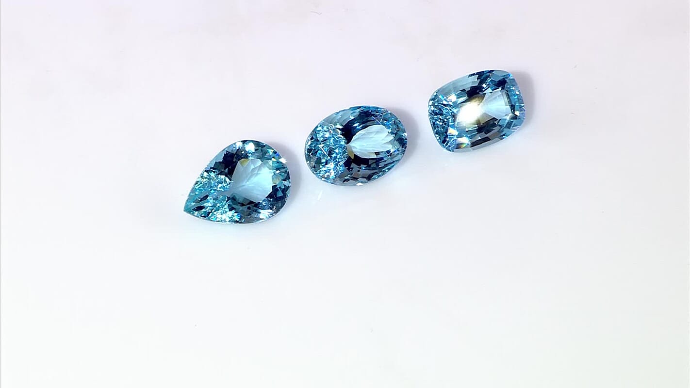 Certified and Appraised AAAA Santa Maria Aquamarine (Pear Free Size) 4.00 ctw