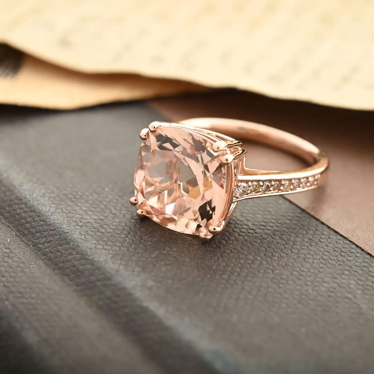 Certified & Appraised Luxoro AAA Marropino Morganite and G-H I2 Diamond 5.10 ctw Ring in 14K Rose Gold (Size 6.5) image number 1