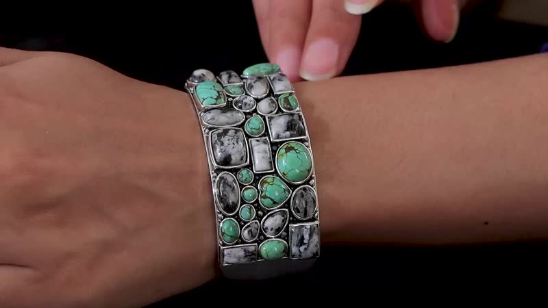 Artisan Crafted Blue Moon Turquoise and White Buffalo Cuff Bracelet in Sterling Silver (7.5 in) 52.60 ctw