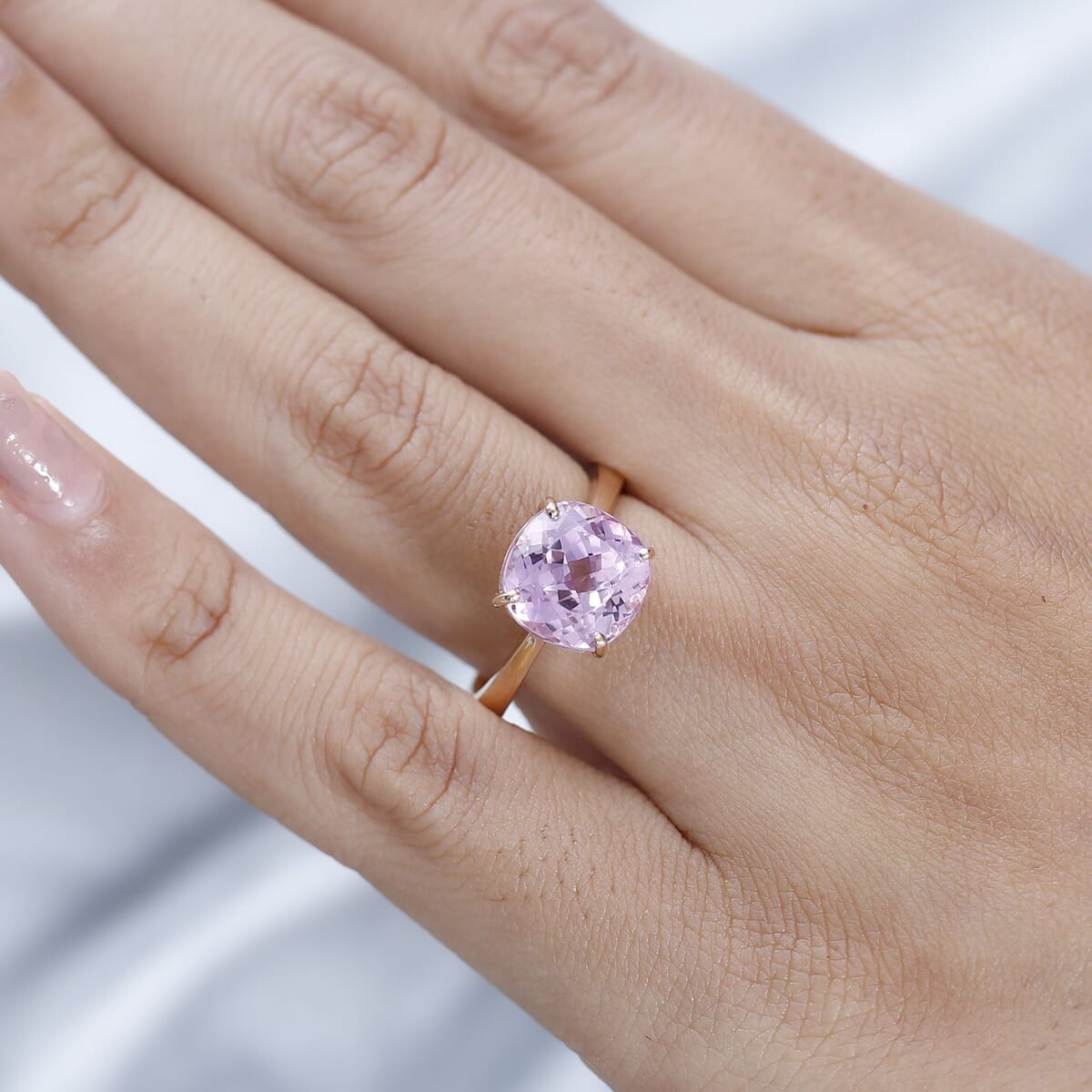 Luxoro 14K Rose Gold AAA Patroke Kunzite Solitaire Ring (Size 7.5) 5.75 ctw image number 2