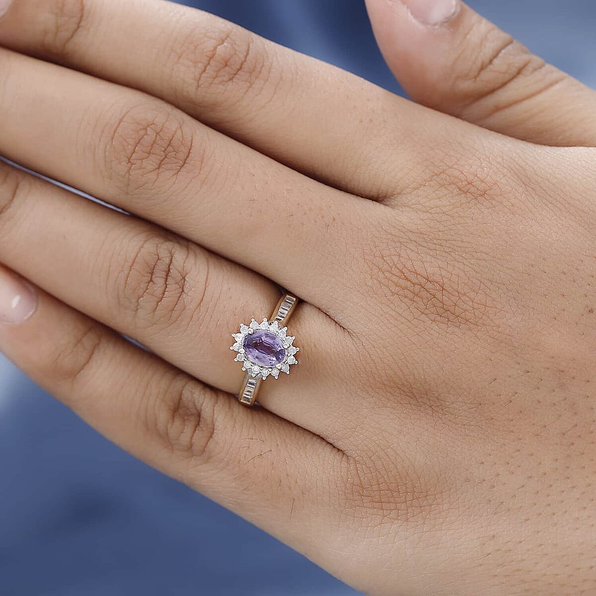 Luxoro 10K Yellow Gold AAA Purple Sapphire and Diamond Halo Ring (Size 7.5) 1.15 ctw image number 2