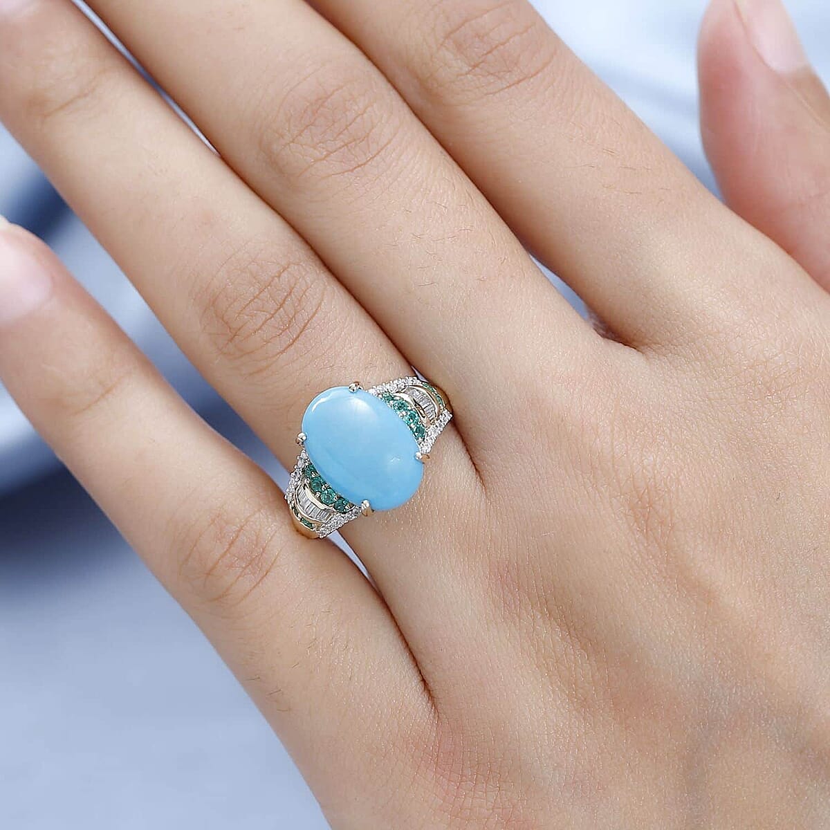 Luxoro 10K Yellow Gold Premium Sleeping Beauty Turquoise and Boyaca Colombian Emerald, Diamond Ring (Size 6.0) 5.60 ctw image number 2