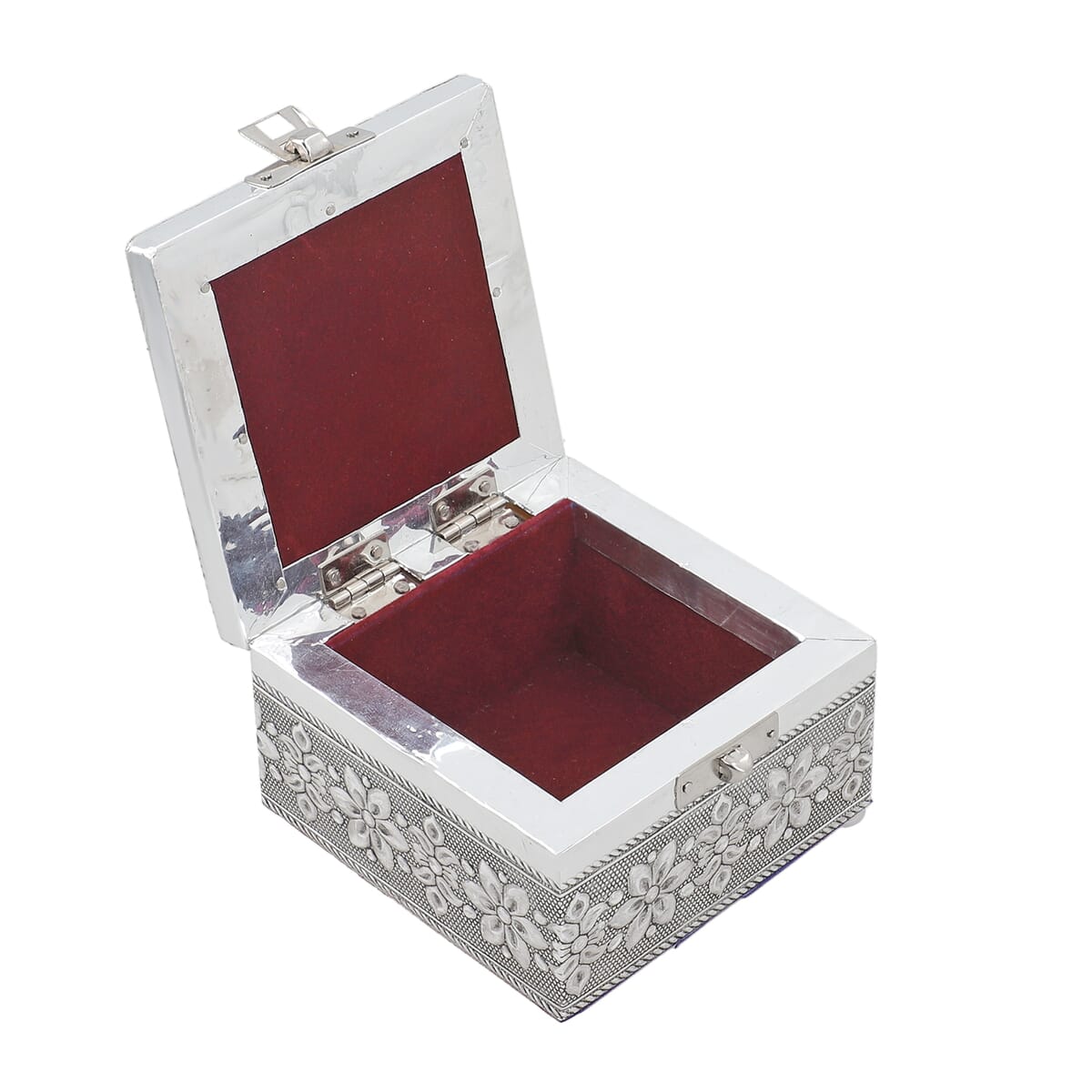 Handcrafted Set of 3 3D Embossed Elephant Aluminium Oxidized Storage Boxes image number 7