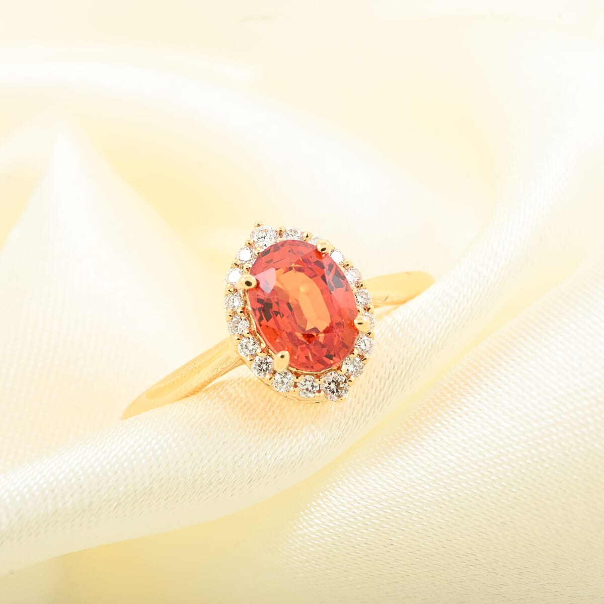 Certified & Appraised Iliana AAA Red Sapphire and G-H SI Diamond 1.05 ctw Halo Ring in 18K Yellow Gold (Size 7.0) image number 1
