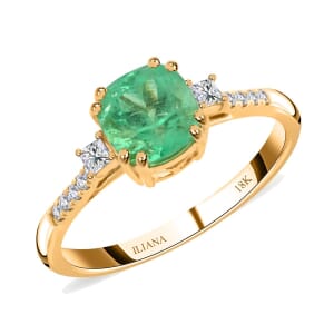 Certified and Appraised Iliana 18K Yellow Gold AAA Boyaca Colombian Emerald, Diamond (SI) (0.19 cts) Ring (Size 5.5) 1.80 ctw