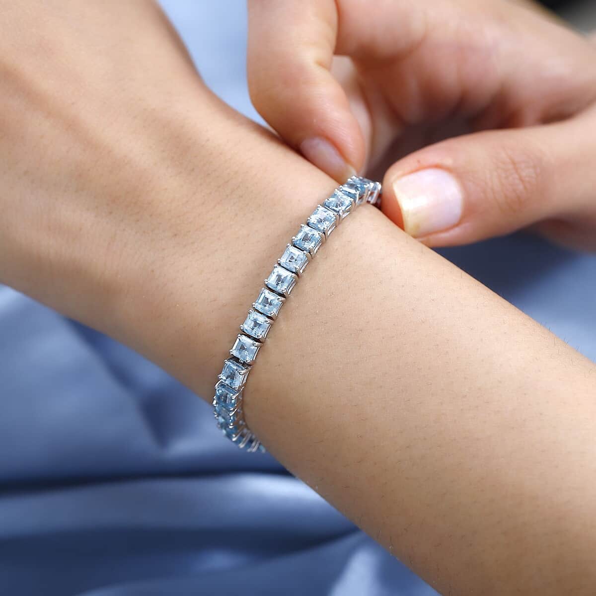 Asscher Cut Cambodian Blue Zircon Tennis Bracelet in Platinum Over Sterling Silver (6.50 In) 19.20 ctw image number 2