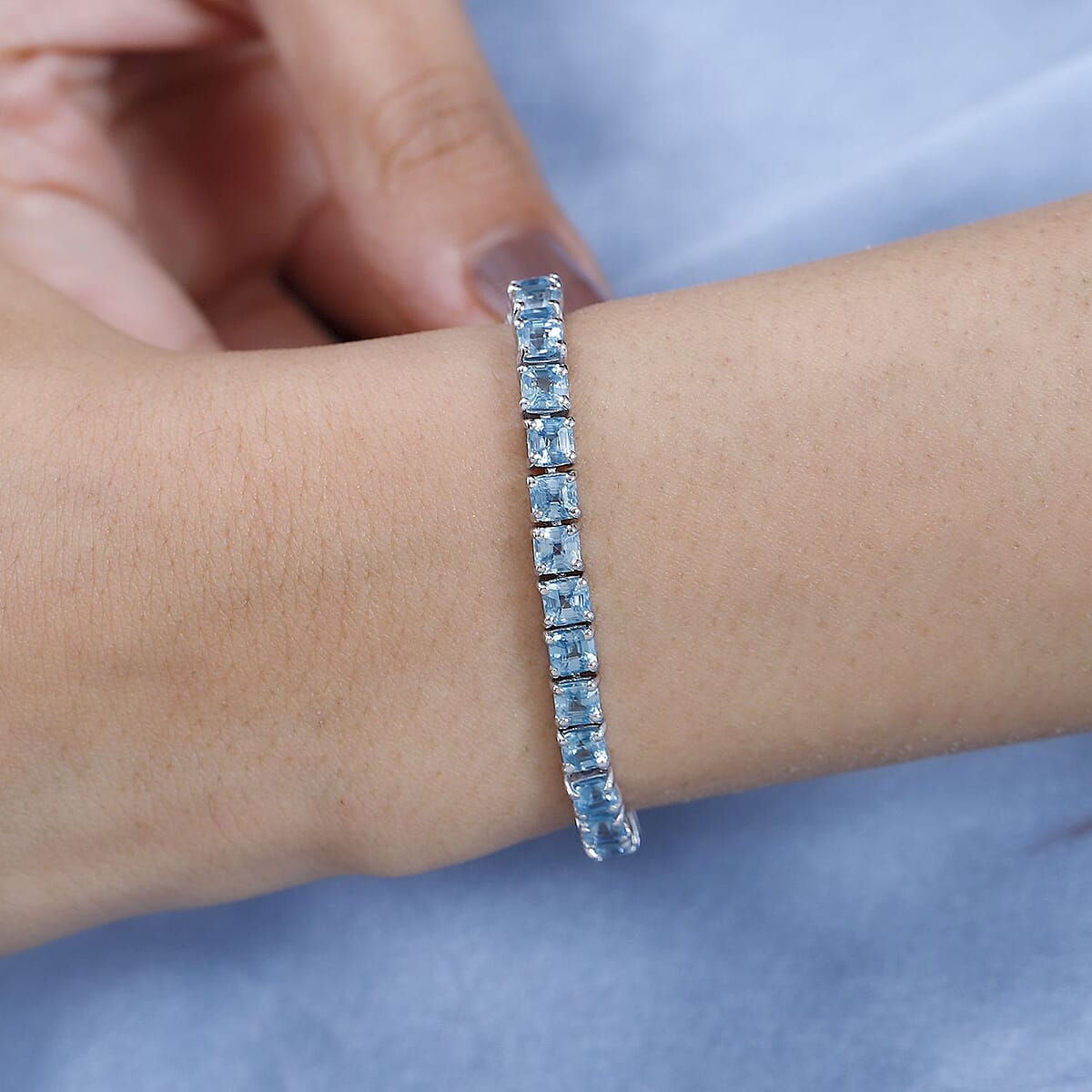 Asscher Cut Cambodian Blue Zircon Tennis Bracelet in Platinum Over Sterling Silver (8.00 In) 23.50 ctw image number 2