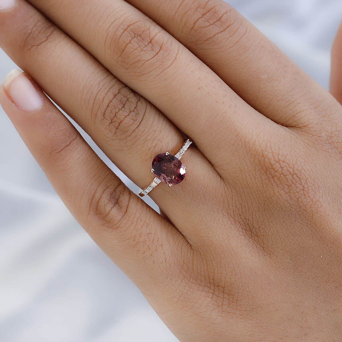 Luxoro 14K Rose Gold AAA Morro Redondo Pink Tourmaline and Diamond Ring (Size 8.5) 1.75 ctw image number 2