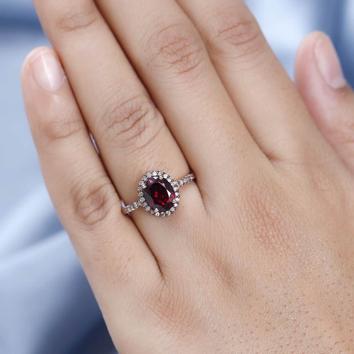 10K Rose Gold Premium Tanzanian Wine Garnet and Natural Champagne Diamond I3 Halo Ring (Size 7.0) 2.50 ctw image number 2