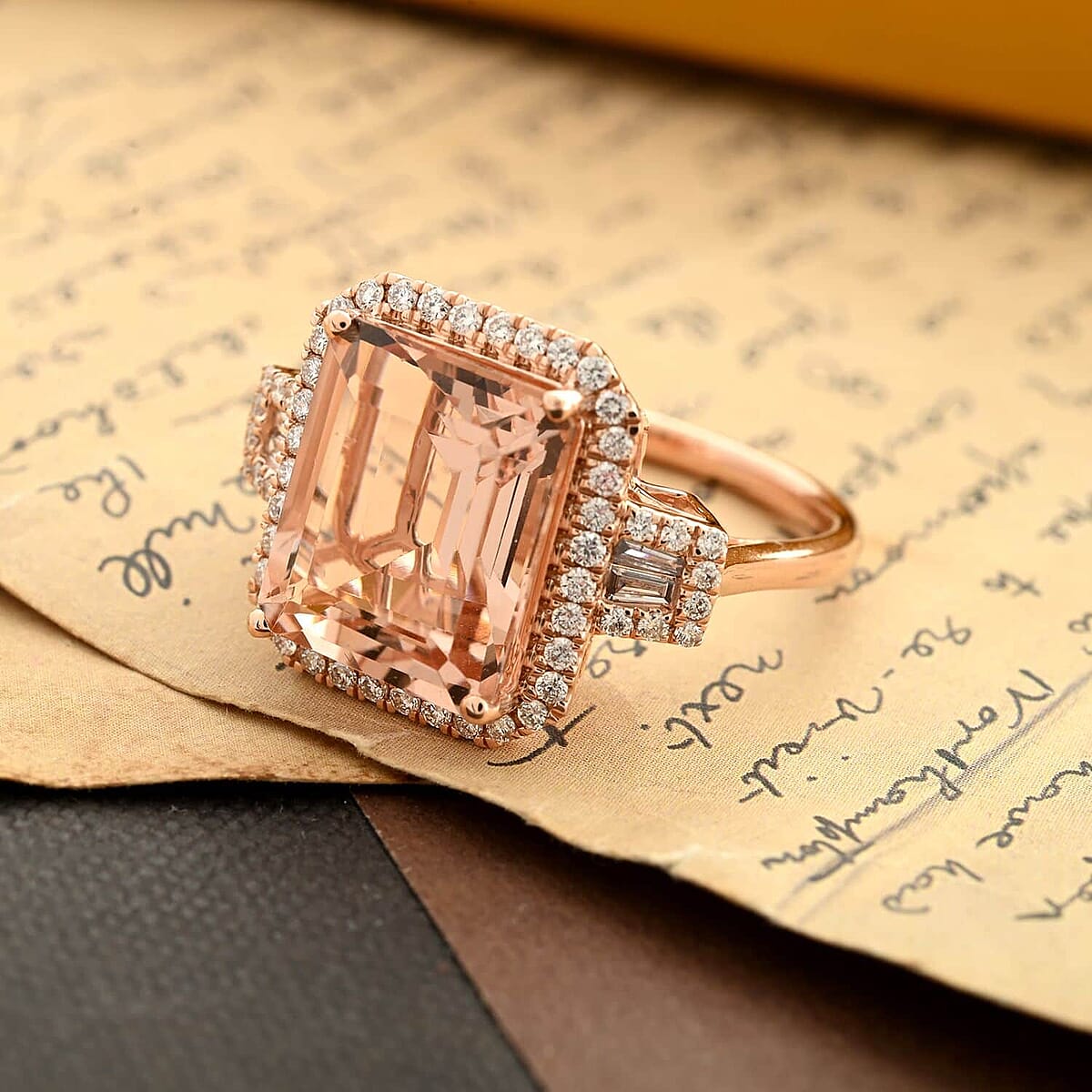 Certified & Appraised Iliana 18K Rose Gold AAA Marropino Morganite and E-F VS Diamond Ring (Size 6.5) 5.95 ctw image number 1