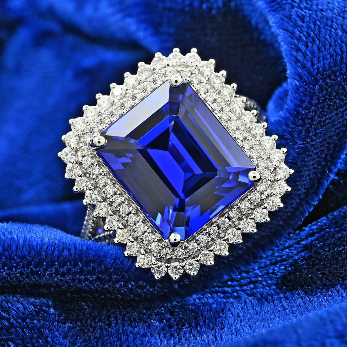 Doorbuster Certified & Appraised Rhapsody 950 Platinum AAAA Tanzanite and E-F VS Diamond Ring (Size 10.0) 9.95 Grams 7.60 ctw image number 1