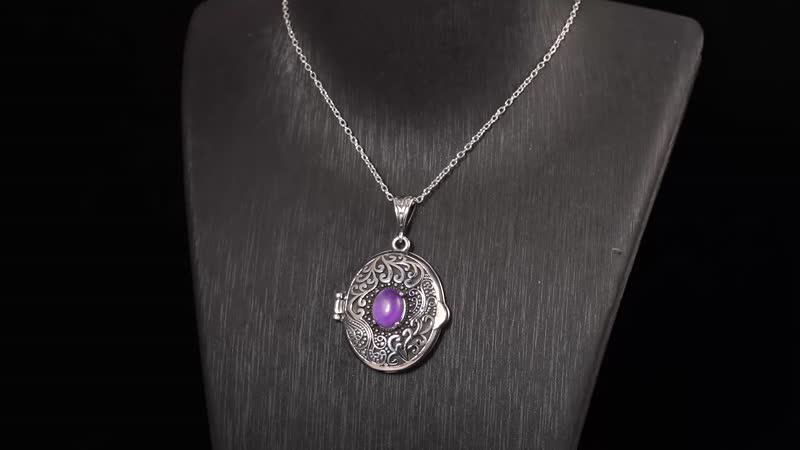 African Amethyst Necklace (24 Inches) in Stainless Steel 1.00 ctw