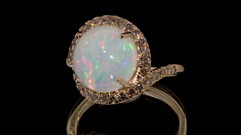 Doorbuster Certified & Appraised Luxoro 10K Yellow Gold AAA Ethiopian Welo Opal and I2 Diamond Ring (Size 6.0) 4 Grams 4.00 ctw