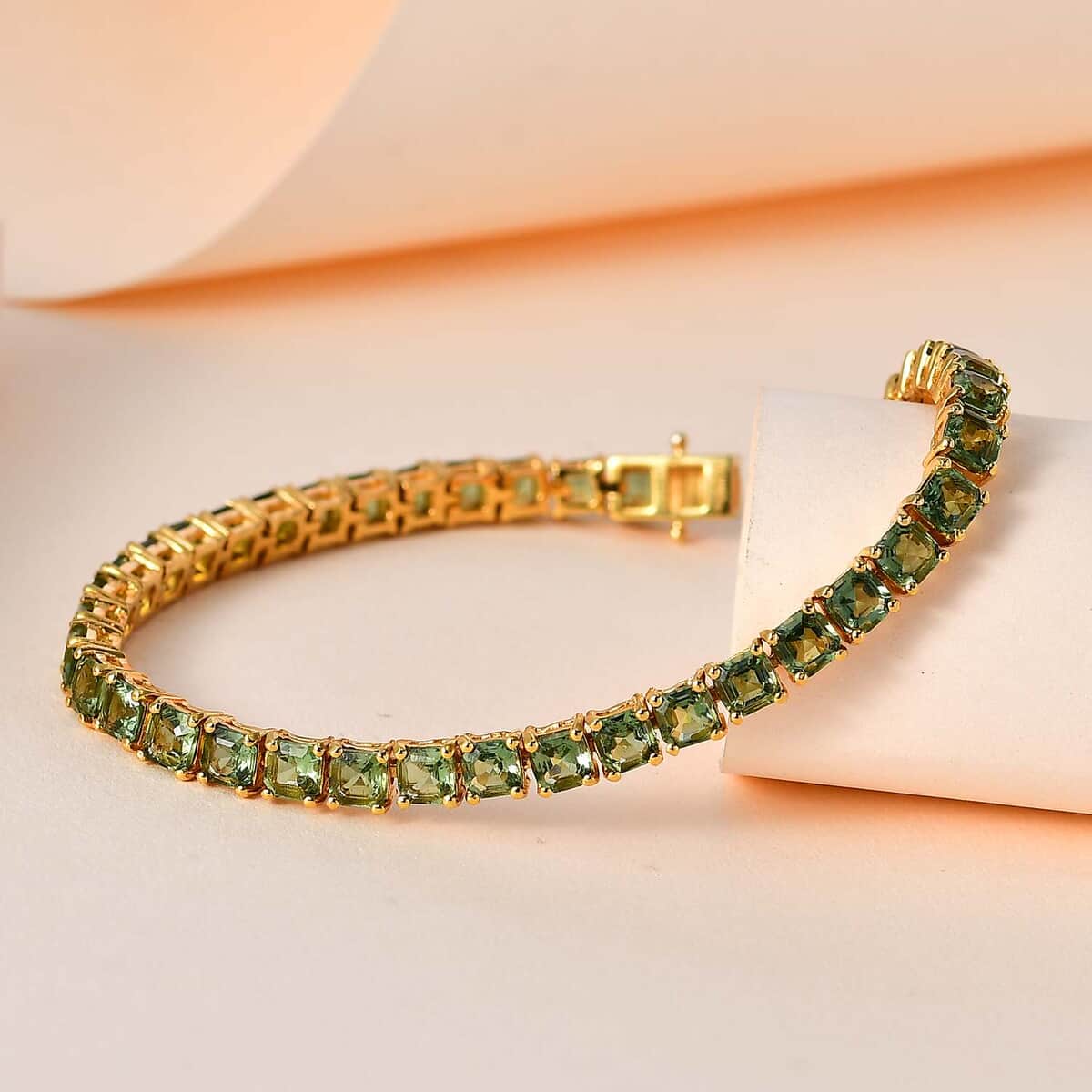 Tanzanian Natural Green Apatite Tennis Bracelet in Vermeil Yellow Gold Over Sterling Silver (7.25 In) 13.65 ctw image number 1
