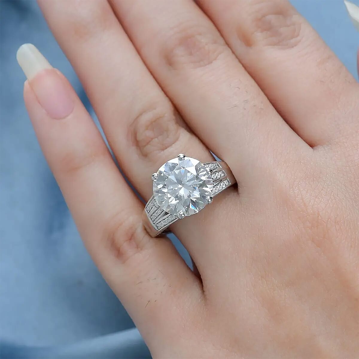 Moissanite and Ouro Fino Rubellite 6.60 ctw Princess Crown Ring in Platinum Over Sterling Silver (Size 7.0) image number 7