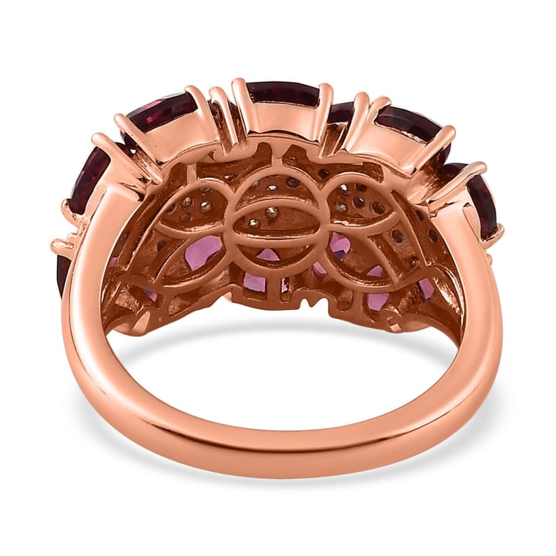 Tanzanian Wine Garnet and Moissanite Ring in Vermeil Rose Gold Over Sterling Silver (Size 10.0) 5.15 ctw