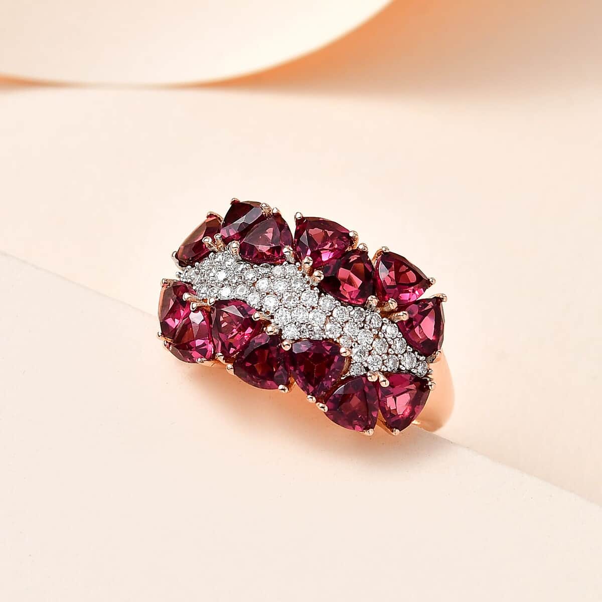 Tanzanian Wine Garnet and Moissanite Ring in Vermeil Rose Gold Over Sterling Silver (Size 8.0) 5.15 ctw image number 1