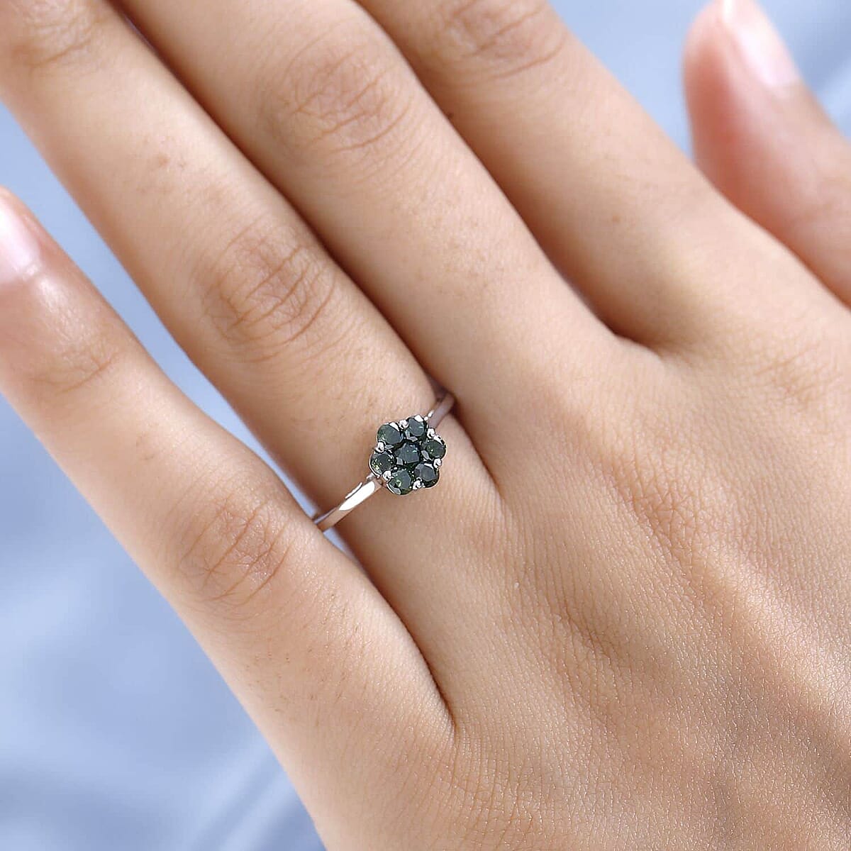 Luxoro 10K White Gold Green Diamond Floral Ring (Size 6.5) 0.50 ctw image number 2