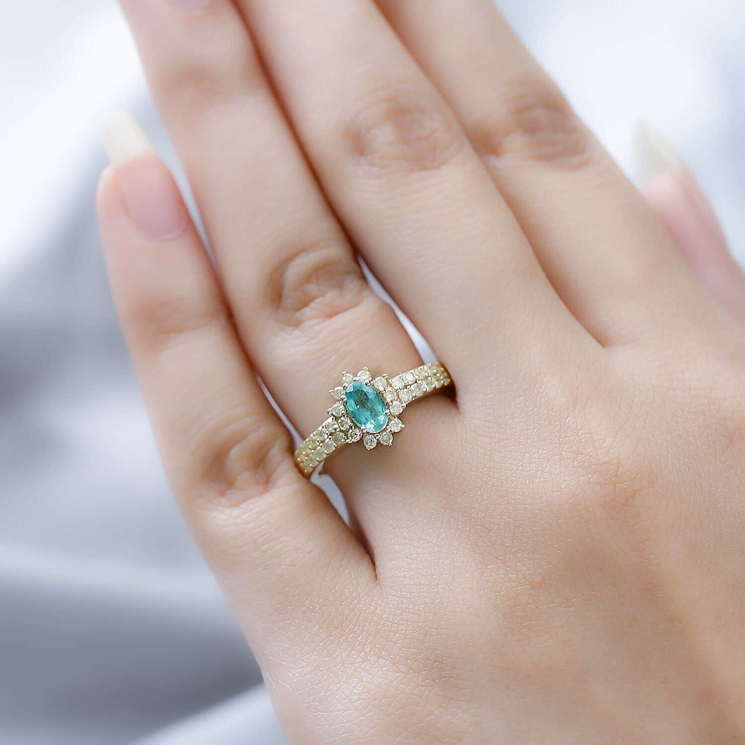 Luxoro 14K Yellow Gold AAA Boyaca Colombian Emerald and I3 Natural Yellow Diamond Sunburst Ring (Size 5.5) 1.00 ctw