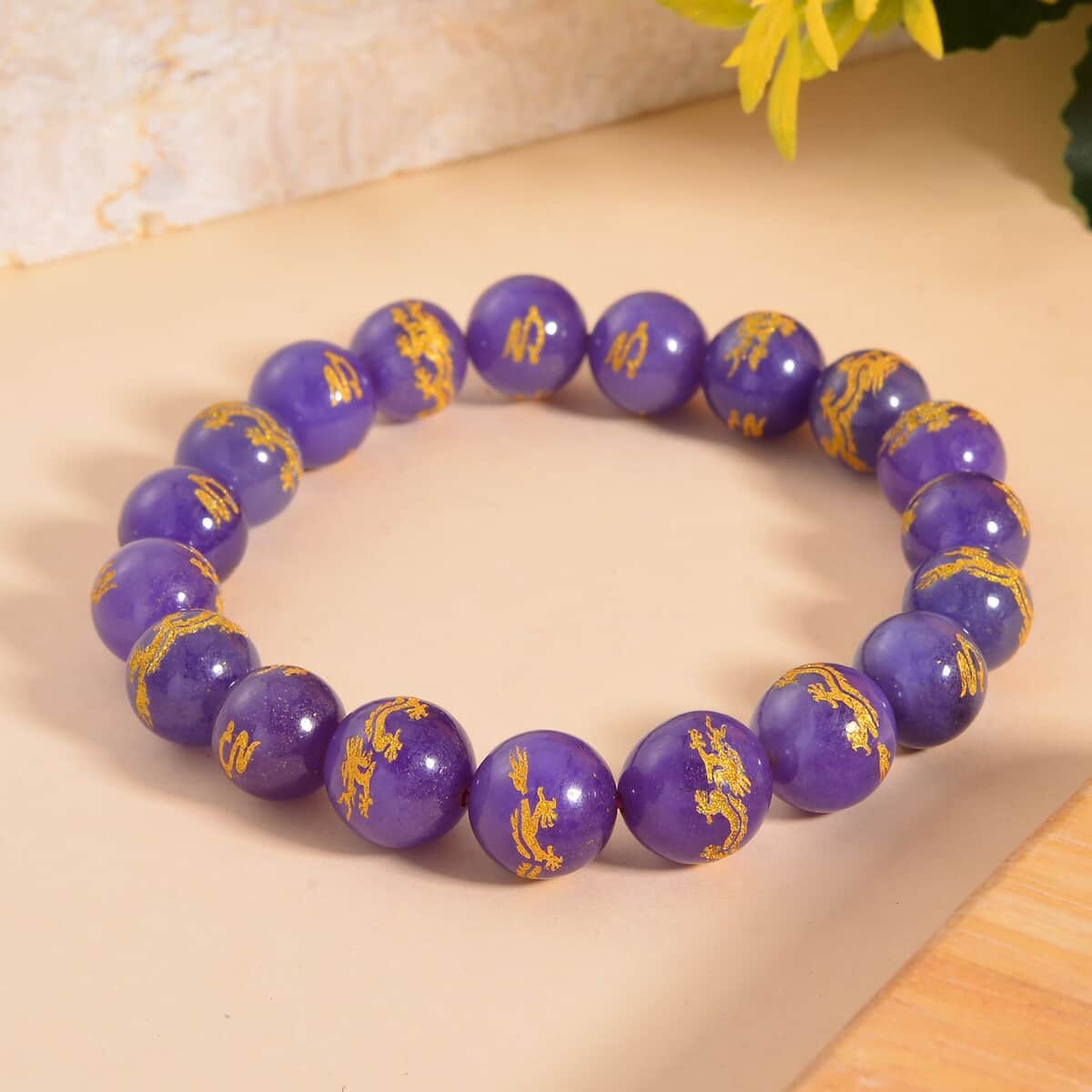 Purple Jade (D) 170.00 ctw Dragon Engraved Beaded Stretch Bracelet image number 1