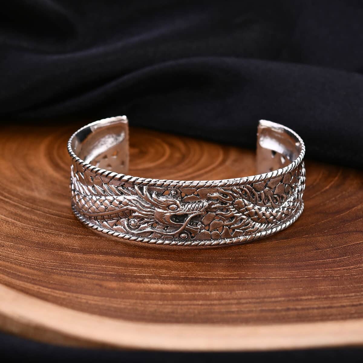 Bali Legacy Sterling Silver Dragon Cuff Bracelet (7.25 In) (26.55 g) image number 1