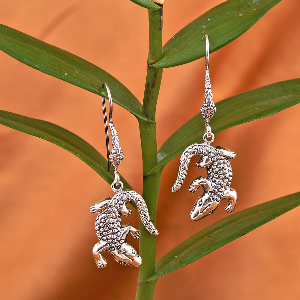 Bali Legacy Crocodile Earrings in Sterling Silver 7.45 Grams image number 1